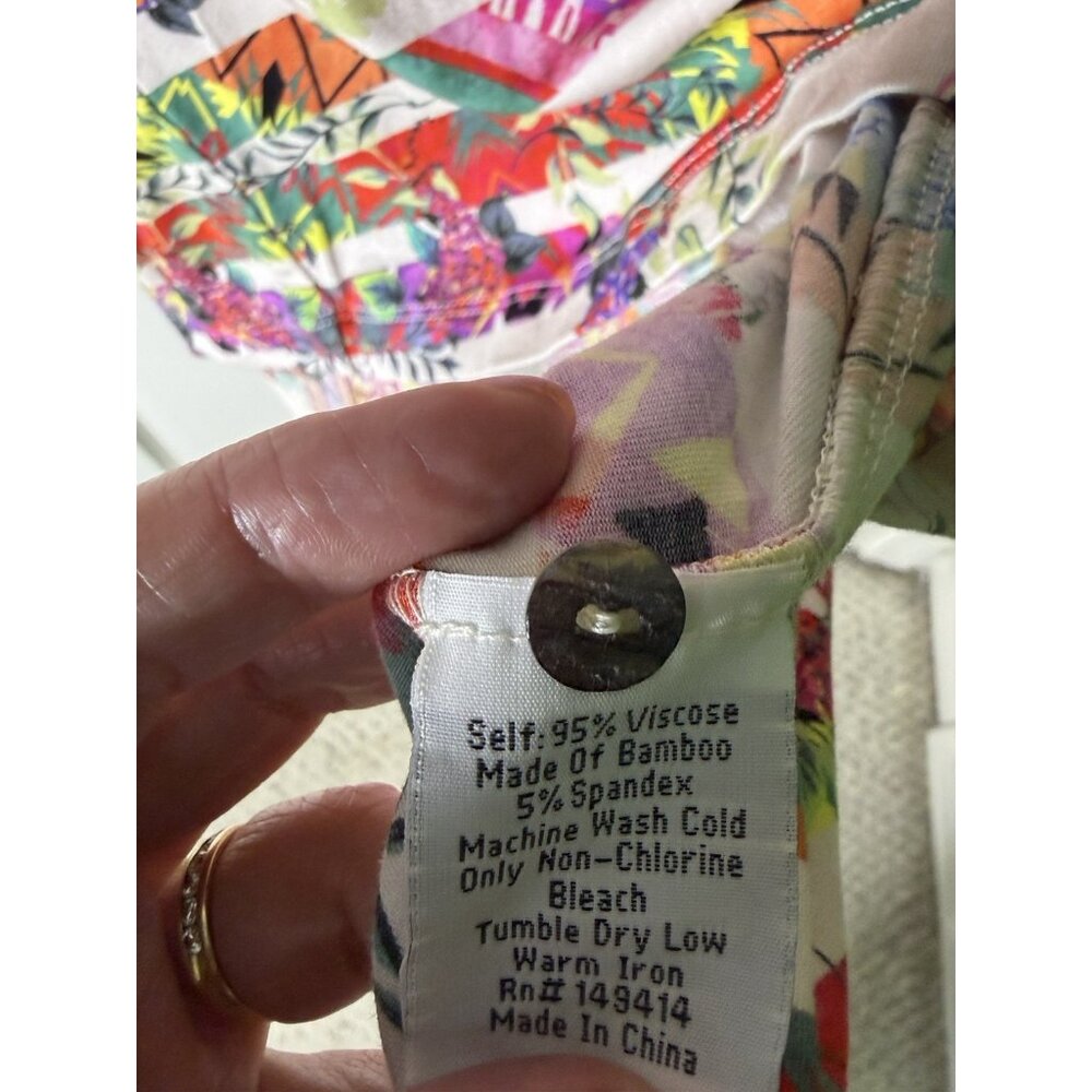 Johnny Was Azzy Flower Polo Shirt, Size Small NEW WITH TAGS! - Picture 6 of 8